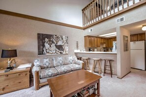 Smart-tv och eldstad