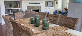 Stunning Rooftop Views. Prime Island Location