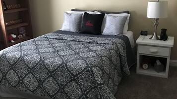 2 Schlafzimmer, Bügeleisen/Bügelbrett, kostenloses WLAN, Bettwäsche