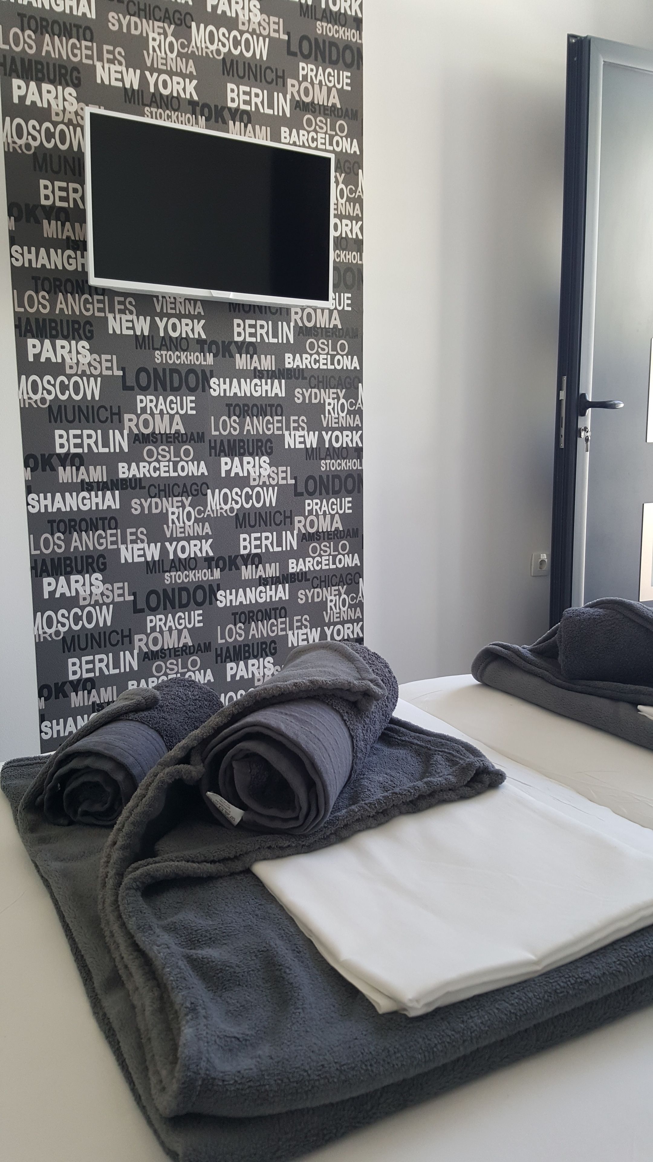 In-room safe, soundproofing, iron/ironing board, free rollaway beds