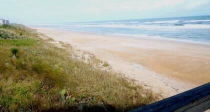 Walk to the beach from this peaceful, pet friendly, hideaway.