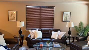 TV connectée, lecteur de DVD, chaîne hi-fi