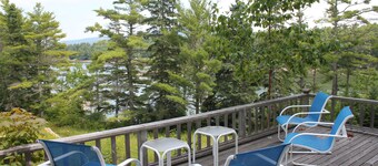 Beautiful Seaside Home with Sweeping Views - Weekly Discounts Available!