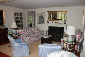 TV, fireplace, books - Beautiful Seaside Home with Sweeping Views - Weekly Discounts Available! (Mt Desert)