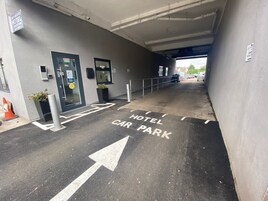 Entrada al alojamiento