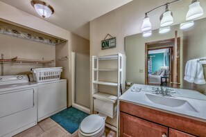 Douche, serviettes fournies