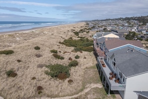 Beach - Xanadune - Oceanfront with direct beach access (Waldport)