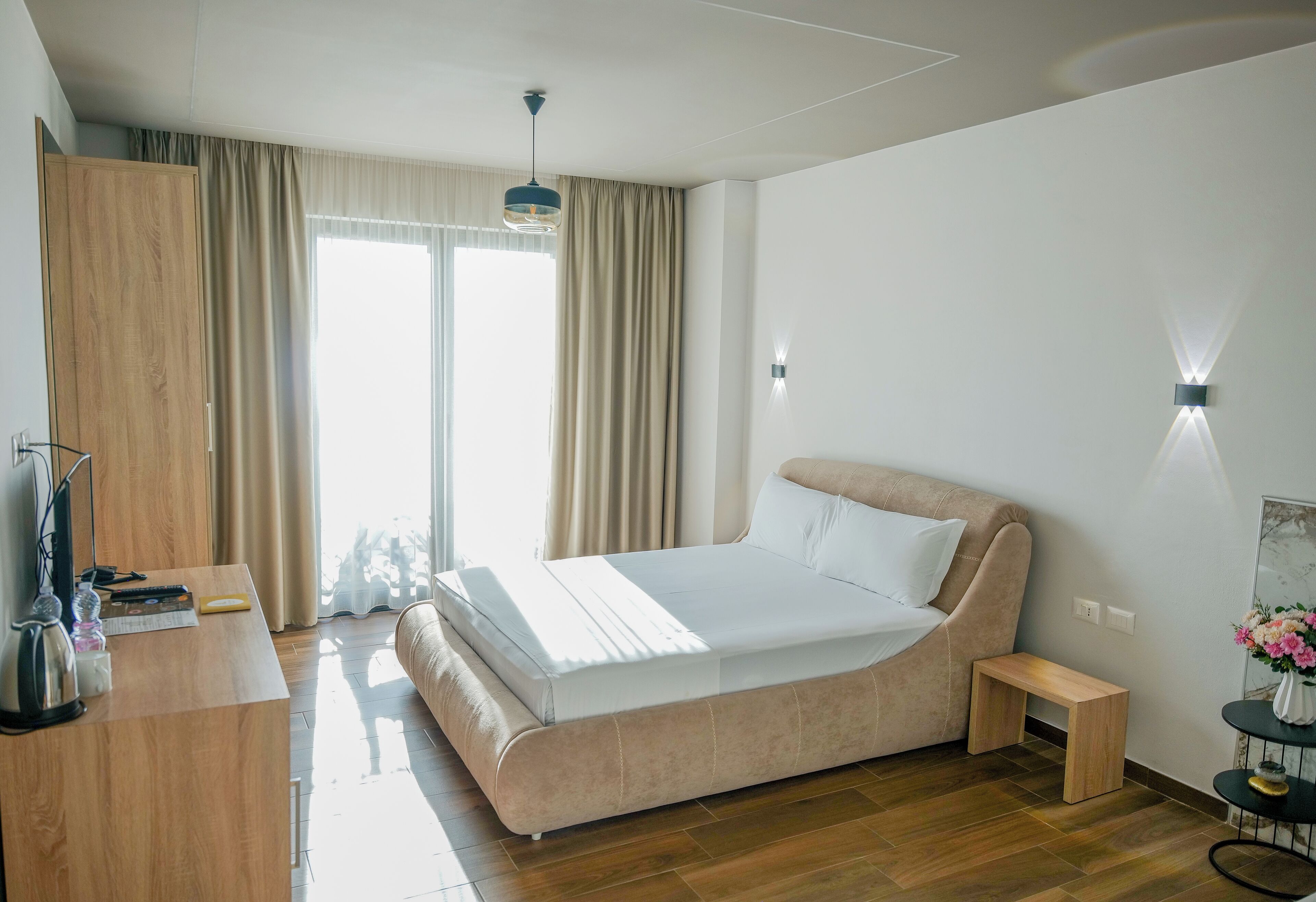 Standard Suite, 1 Double Bed, Sea View | In-room safe, iron/ironing board, rollaway beds, free WiFi