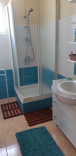 Hair dryer, towels, toilet paper - Charming BOUNTY studio, swimming pool and beaches 2 minutes walk (Sainte-Luce)