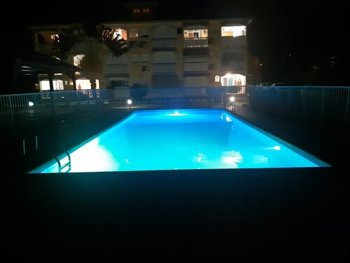 Charming BOUNTY studio, swimming pool and beaches 2 minutes walk