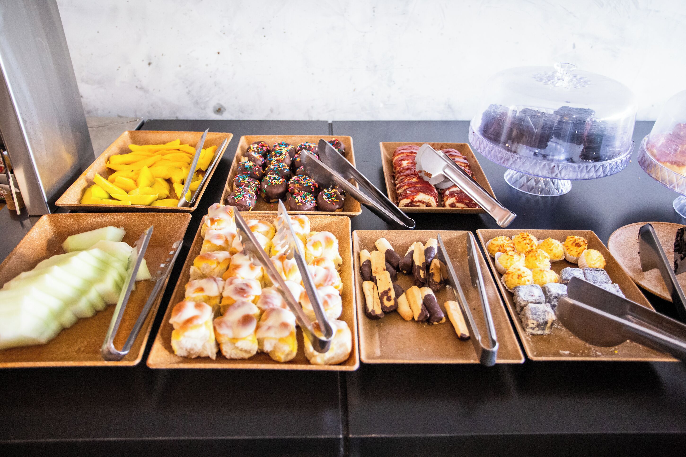 daily buffet breakfast (brl 30 per person)