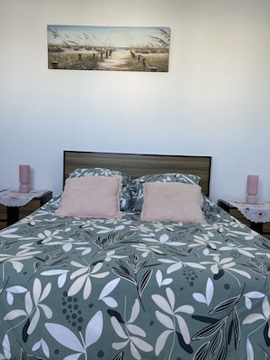 2 Schlafzimmer, Bügeleisen/Bügelbrett, Reisekinderbett, kostenloses WLAN