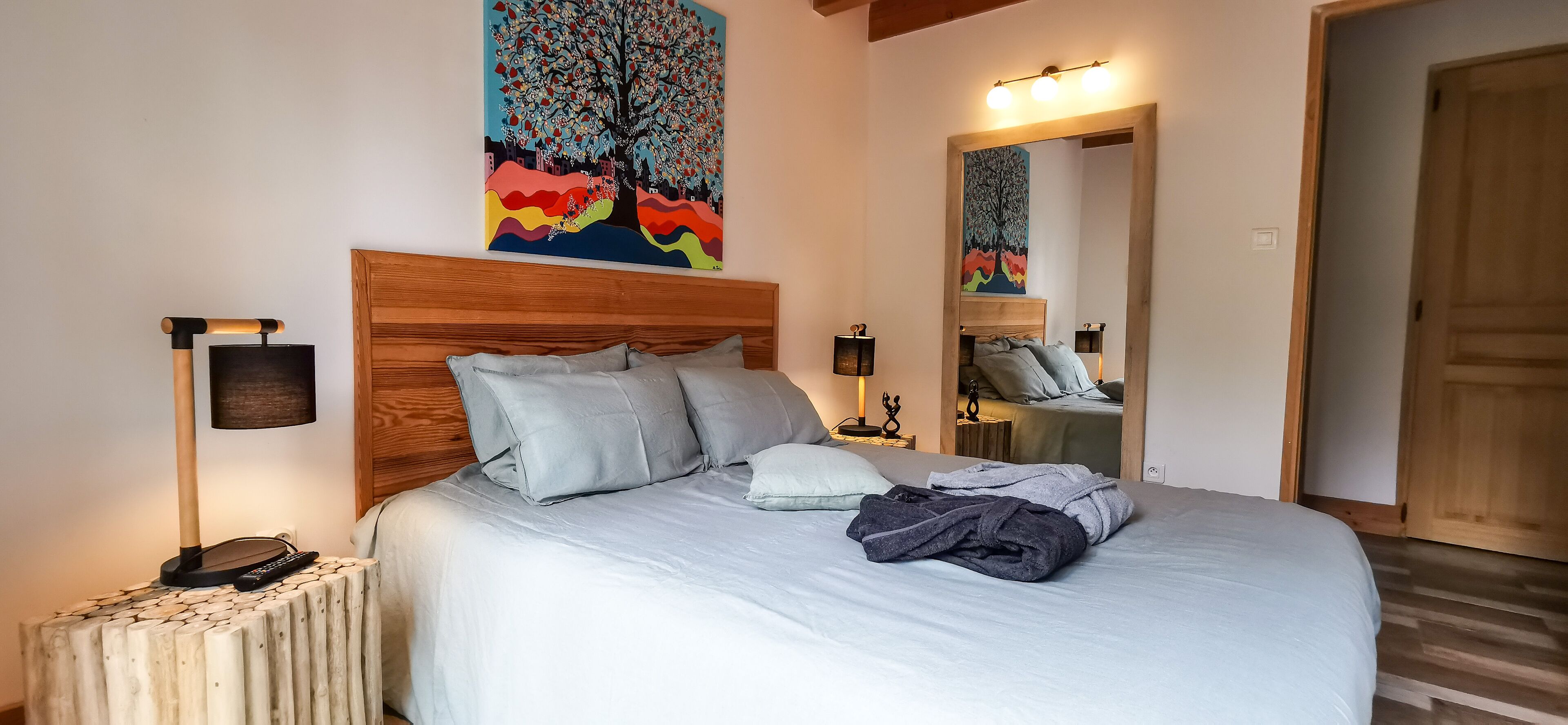 2 bedrooms, desk, iron/ironing board, free WiFi