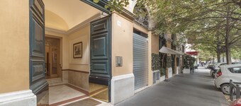 Villa Borghese Roomy Flat