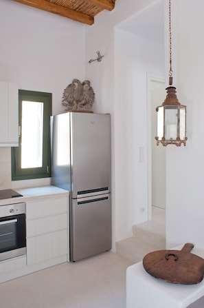 Geladeira, fogão, cooktop, lava-louças