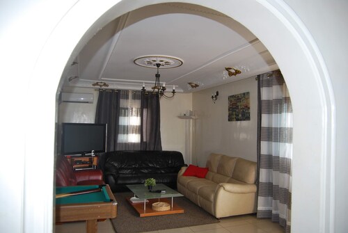 Möbliertes, klimatisiertes Apartment mit sehr schöner Aussicht (Resimante)