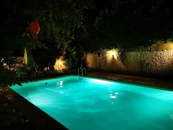 Bain de minuit ?