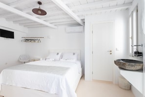 1 bedroom, Egyptian cotton sheets, premium bedding, pillow-top beds