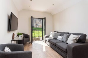 Huoneisto, 3 makuuhuonetta (No 1 Split Level) | 3 makuuhuonetta, silitysrauta/-lauta, ilmainen Wi-Fi, vuodevaatteet