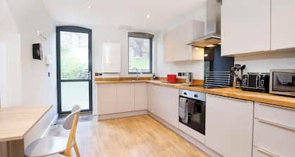 City Apartments Monkbar Mews