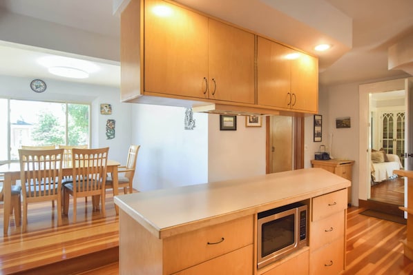 Interior - Waterfront w/ views on Blackfish Creek! (Wellfleet)