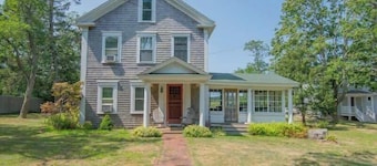 Waterfront w/ views on Blackfish Creek!