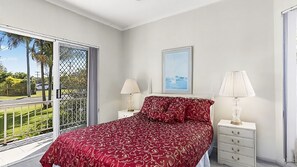 2 soverom, strykejern/-brett, wi-fi (inkludert) og sengetøy