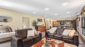 Smart TV, fireplace, DVD player
