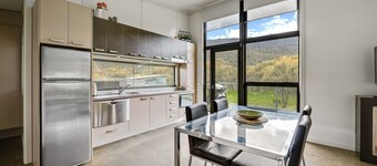 Ecocrackenback 3 'Sustainable chalet close to the slopes.'
