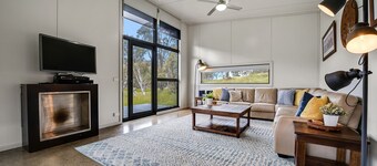 Ecocrackenback 3 'Sustainable chalet close to the slopes.'