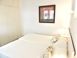 1 Schlafzimmer, Zimmersafe, Bügeleisen/Bügelbrett, kostenloses WLAN