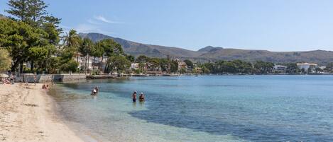 Beach nearby, sun loungers