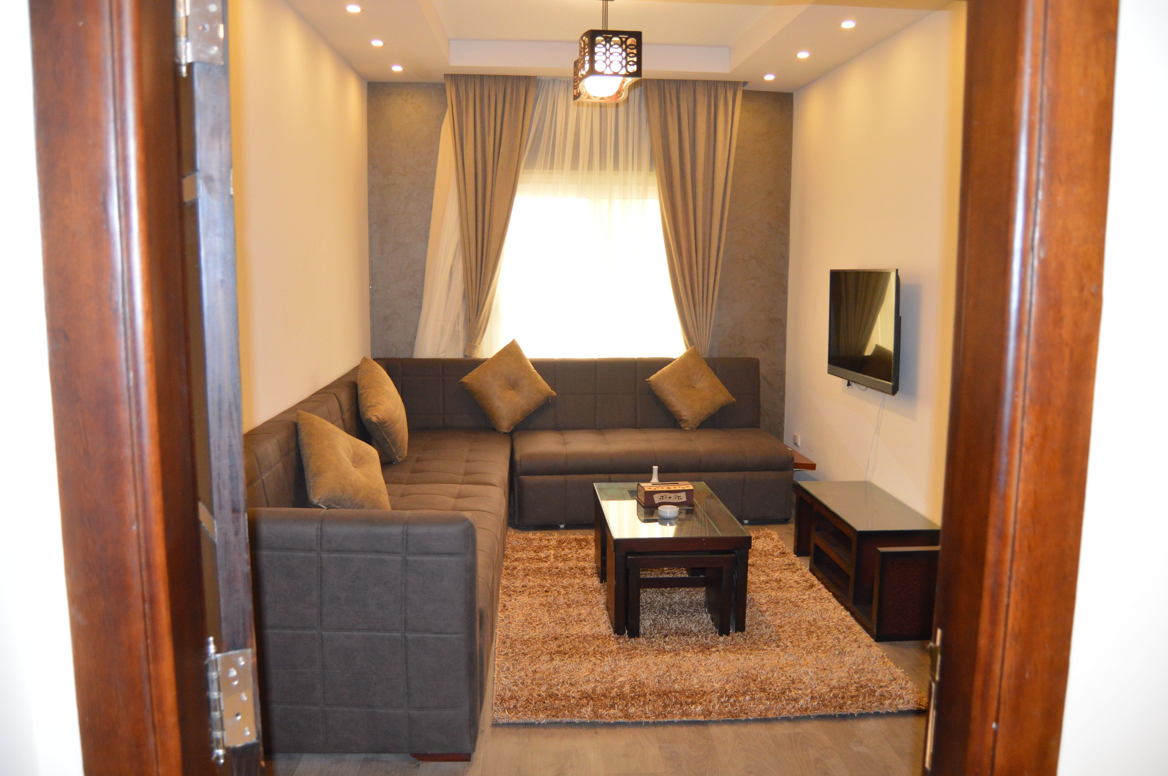 32-inch LCD TV with satellite channels, TV