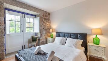 3 dormitorios, tabla de planchar con plancha, wifi y ropa de cama