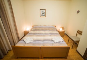 Free WiFi, bed sheets - Casa Montana S. Maddalena di Canossa (San Vito di Cadore)