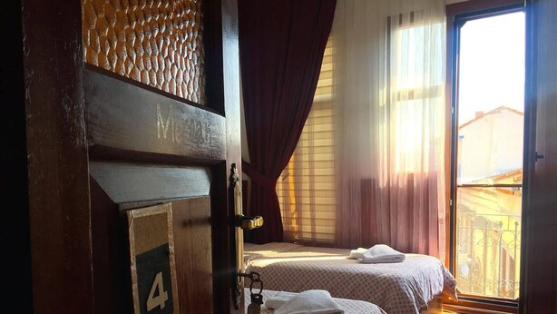 Triple Room (Mercan) - Saatli Konak Pansiyon (Ayvalik)
