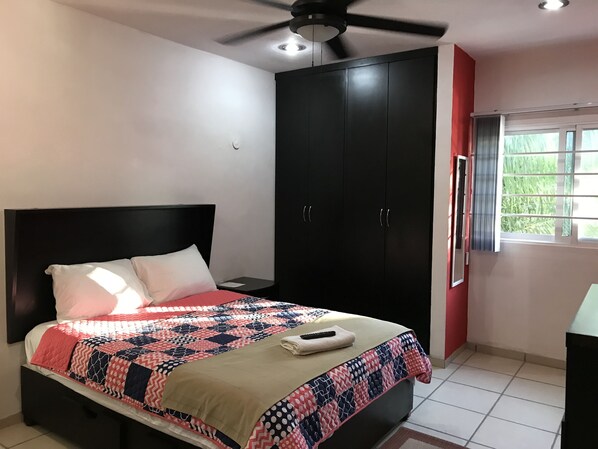 1 bedroom, iron/ironing board, WiFi, bed sheets