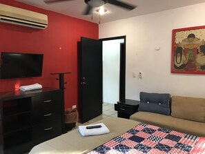 1 bedroom, iron/ironing board, WiFi, bed sheets