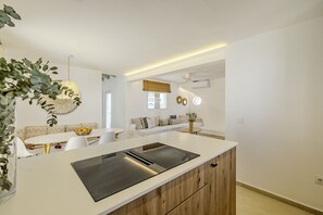 Interior - Villa LA SARDINA 1ª Línea Playa (Denia)