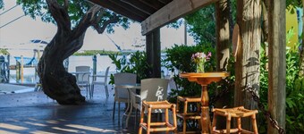 WINTER WEEK - KEY WEST - 2 Bedroom 2 Bathrooms Sleeps 6