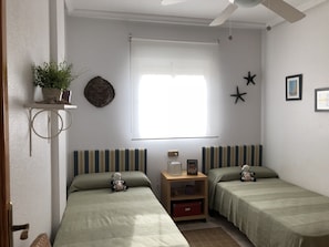 2 bedrooms, iron/ironing board, WiFi, bed sheets