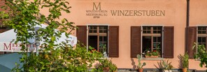 Bar (on property) - Mittelalterhotel-Gästehaus Rauchfang (Meersburg)
