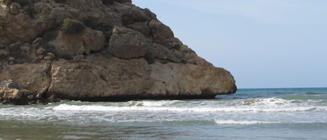 靠近海滩
