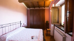 6 chambres, fer et planche Ă repasser, Wi-Fi gratuit, draps fournis