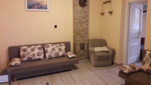TV, mesa de pingue-pongue