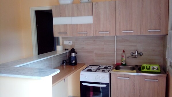 Private kitchen - Beautiful apartment for 8 persons (Balatonlelle)