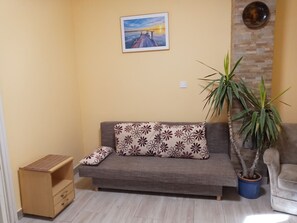 TV, table tennis - Beautiful apartment for 8 persons (Balatonlelle)