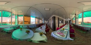 Breakfast, lunch, dinner served; local and international cuisine - Hotel Dar Lyes (Annaba)