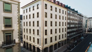 Uklassifisert bilde, 4 av 16, knapp