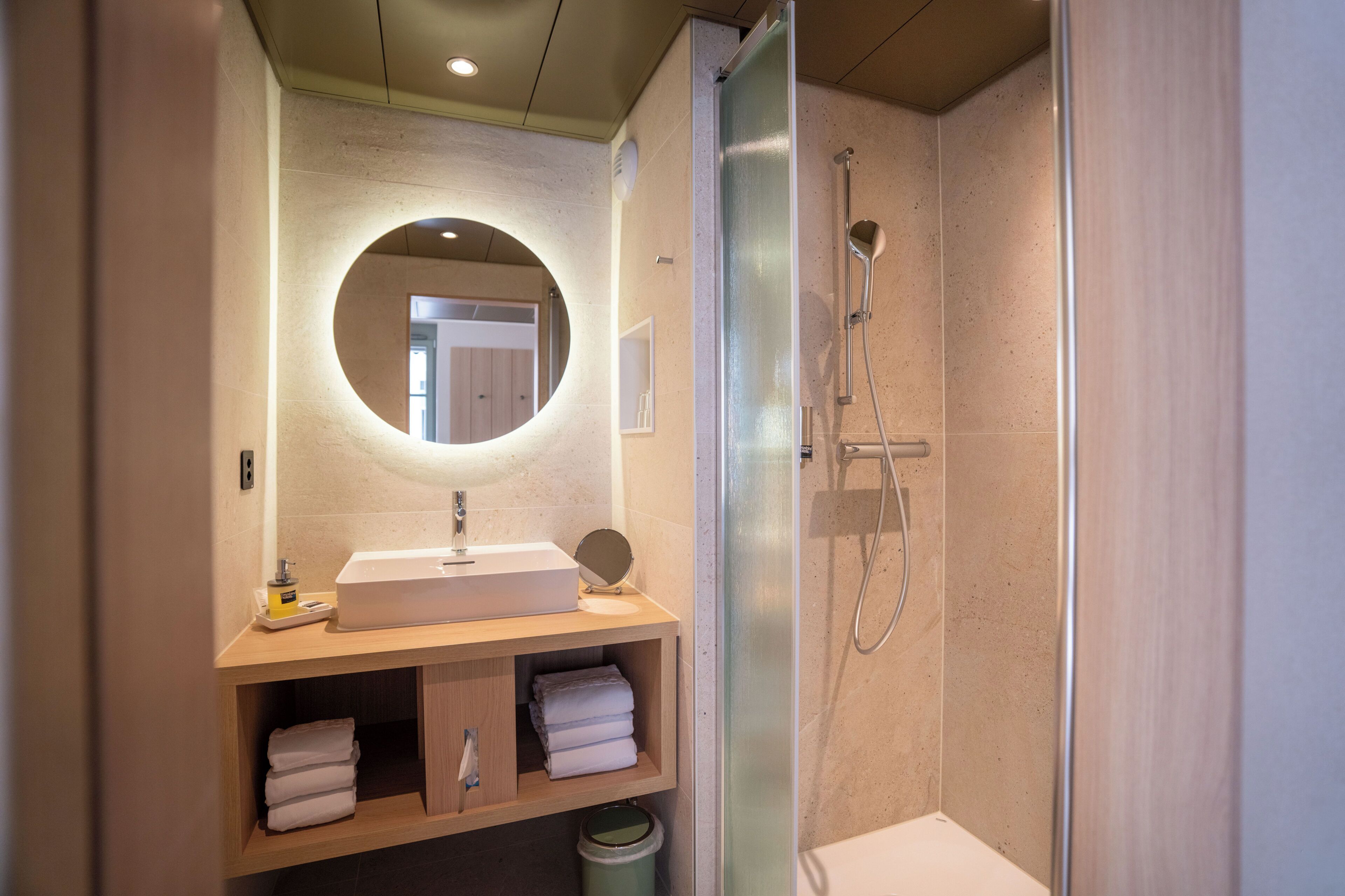 무료 세면용품, 헤어드라이어, 타월